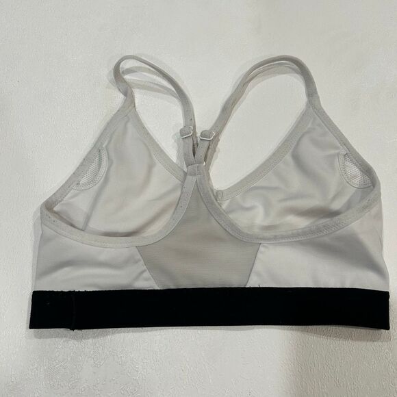 Nike Dri-Fit Sports Bra Small Gray Black Band Activewear - Picture 2 of 6